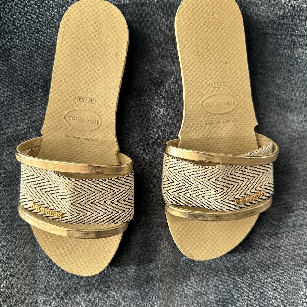 Flip flops